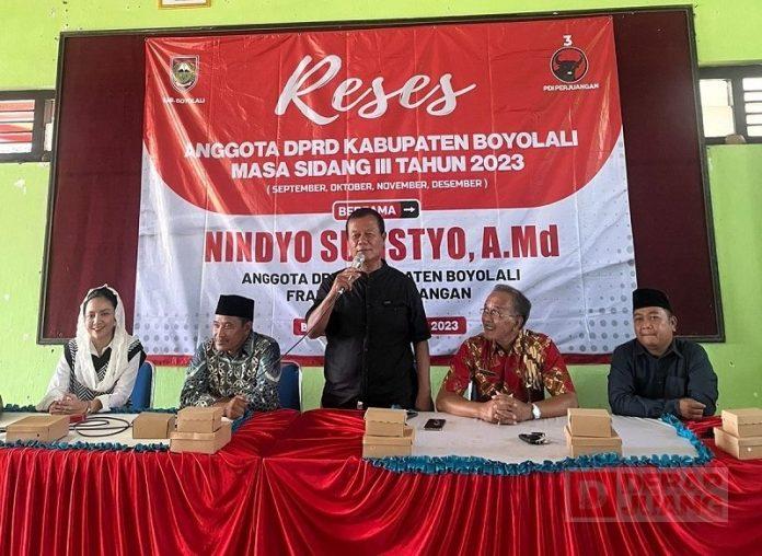nindyo sulistyo menggelar reses masa sidang III didesa tanjungsari