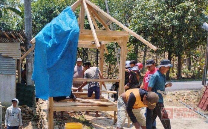 Nugroho Dirikan Pos Gotong Royong tuk Konsolidasi Pemenangan di Desa Sedayu Nugroho Dirikan Pos Gotong Royong tuk Konsolidasi Pemenangan di Desa Sedayu