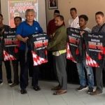 penyerahan-seragam-barisan-HOK-YA-wilayah-dapil-4-Temanggung-di-desa-Bejiarum-Kertek-