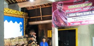 Andang Jadikan Wayang Kulit Sebagai Media Sosialisasi Kebijakan Andang Jadikan Wayang Kulit Sebagai Media Sosialisasi Kebijakan