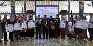 Bupati Afif Luncurkan Program Untuk Menekan Angka Stunting Di Wonosobo Afif-bersama-bidan-dan-dokter-anak-