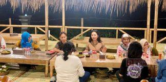 Azalea Diskusi bersama Pegiat Senam Wonokarto