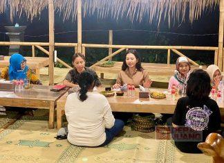 Azalea Diskusi bersama Pegiat Senam Wonokarto