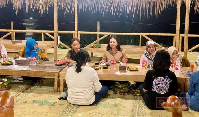 Azalea Diskusi bersama Pegiat Senam Wonokarto Azalea Diskusi bersama Pegiat Senam Wonokarto