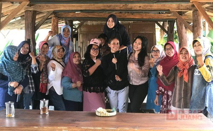 Azalea Dorong Partisipasi Perempuan dalam Proses Demokrasi