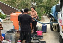 Azalea Salurkan Bantuan Air Bersih di Kecamatan Selogiri Azalea Salurkan Bantuan Air Bersih di Kecamatan Selogiri