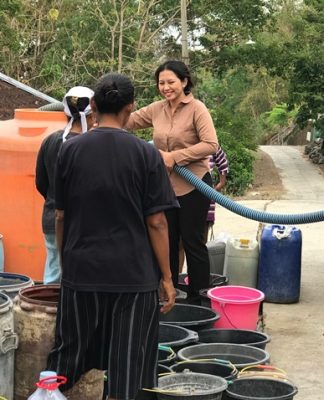 Azalea Salurkan Bantuan Air Bersih di Kecamatan Selogiri