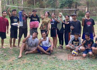 Azalea Serahkan Bantuan Paket Peralatan Voli di Selogiri Azalea Serahkan Bantuan Paket Peralatan Voli di Selogiri