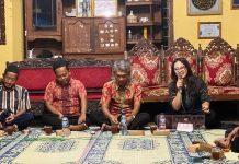 Azalea Sosialisasikan Demokrasi Program