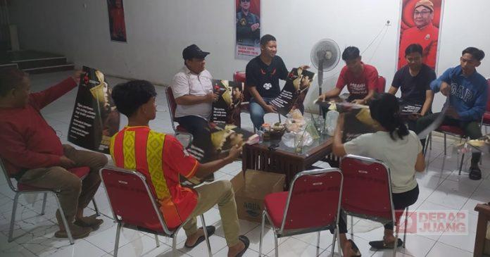 DPC PDI Perjuangan Batang Gelar Rapat Lomba Bingkai Poster Bung Karno DPC PDI Perjuangan Batang Gelar Rapat Lomba Bingkai Poster Bung Karno