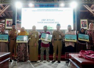 Bupati Demak Bukukan Program BP-RTLH Tahun Anggaran 2023