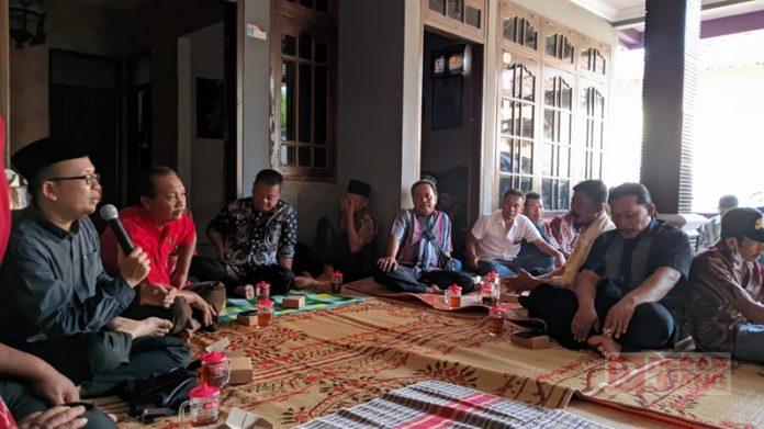 Dani Mursito Silaturahmi dengan Struktural Desa Sukoharjo (2) Dani Mursito Silaturahmi dengan Struktural Desa Sukoharjo (2)