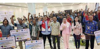 Paramitha Distribusikan Bantuan Paket Konversi BBM ke BBG untuk Nelayan Paramitha Distribusikan Bantuan Paket Konversi BBM ke BBG untuk Nelayan