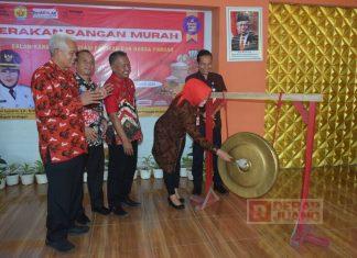 Upaya Pengendalian Inflasi, Sri Sumarni Buka Gelaran Gerakan Pangan Murah Upaya Pengendalian Inflasi, Sri Sumarni Buka Gelaran Gerakan Pangan Murah