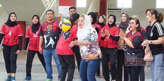 Mbak Ita Dorong Lomba Voli Kader PKK Antar Kecamatan Munculkan Atlet Berbakat Mbak Ita Dorong Lomba Voli Kader PKK Antar Kecamatan Munculkan Atlet Berbakat