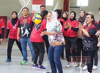 Mbak Ita Dorong Lomba Voli Kader PKK Antar Kecamatan Munculkan Atlet Berbakat  