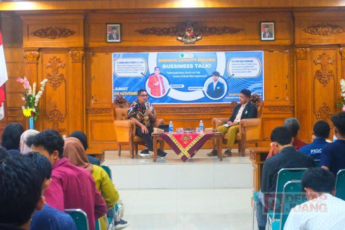 Andang Ajak Mahasiswa Kembangkan Karakter Berwirausaha Andang Ajak Mahasiswa Kembangkan Karakter Berwirausaha