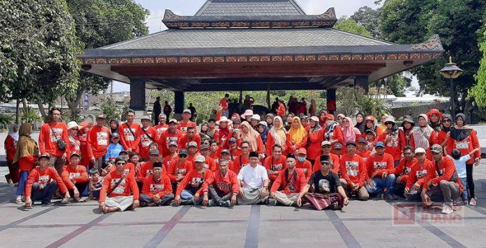 Ingatkan Arti Jasmerah, Eko Pujianto Ajak Kader PAC Tawangmangu Ziarah Makam Bung Karno