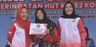 Jalan Sehat HUT ke-52 Korpri, Bupati Tiwi Minta Keluarga Korpri Solid Jalan Sehat HUT ke-52 Korpri, Bupati Tiwi Minta Keluarga Korpri Solid