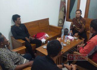 Margono Solidkan Barisan, Pasang Bendera Partai Serentak di Wilayah Ampuan