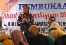 Mbak Eisti Buka Diklat Pemberdayaan Taat Lalu Lintas Bagi Jukir dan Guru PAUD