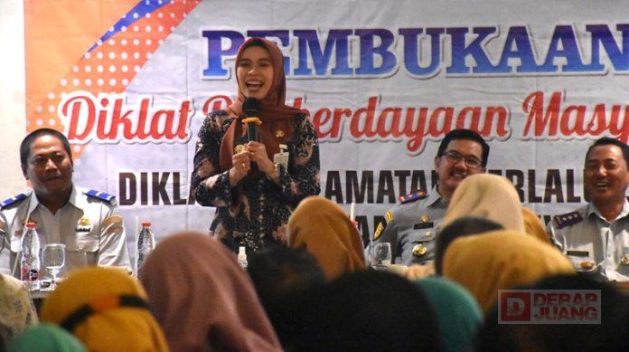 Mbak Eisti Buka Diklat Pemberdayaan Taat Lalu Lintas Bagi Jukir dan Guru PAUD
