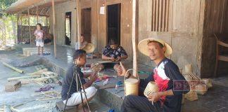 Nuryanto Berikan Motivasi Kepada Pengrajin Bambu Nuryanto Berikan Motivasi Kepada Pengrajin Bambu