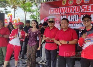 Romandhani Hadiri Senam Massal di Giriwoyo Romandhani Hadiri Senam Massal di Giriwoyo