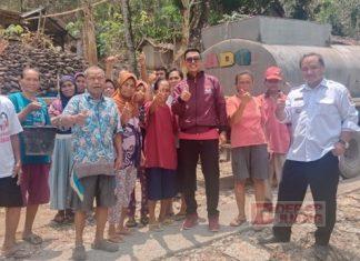 Romandhani Salurkan Bantuan Air Bersih