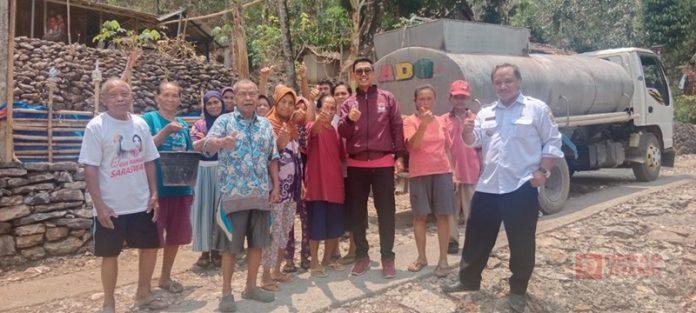 Romandhani Salurkan Bantuan Air Bersih Romandhani Salurkan Bantuan Air Bersih