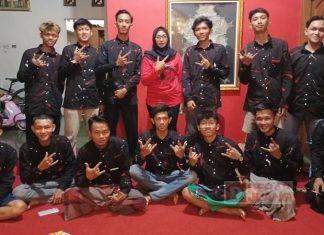 Sri Rejeki Gandeng Komunitas Pencak Silat Ngadirojo Sri Rejeki Komunitas Pencak Silat Ngadirojo Go-Nyawiji dengan PDI Perjuangan