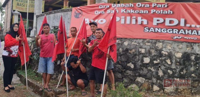 Sri Rejeki Sambut Inisiatif Tokoh Masyarakat Pasang Bendera Banteng