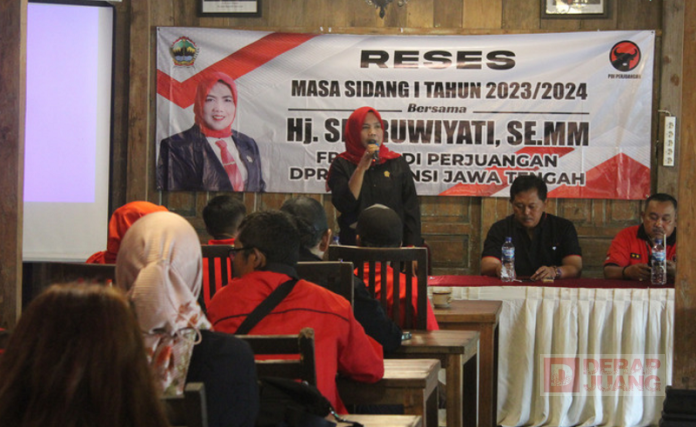 Sri Ruwiyati Gelar Reses Sekaligus Konsolidasi Partai Sri Ruwiyati Gelar Reses Sekaligus Konsolidasi Partai