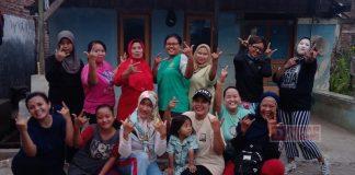 Titik Restuningsih Blusukan Kunjungi Warga Klego Pekalongan Timur Titik Restuningsih Blusukan Kunjungi Warga Klego Pekalongan Timur