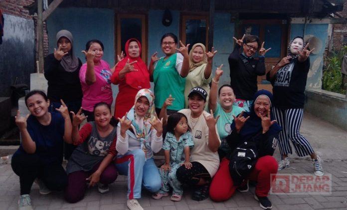 Titik Restuningsih Blusukan Kunjungi Warga Klego Pekalongan Timur Titik Restuningsih Blusukan Kunjungi Warga Klego Pekalongan Timur