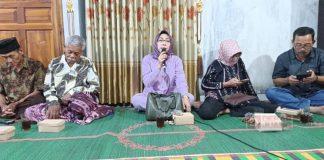 Hadiri Sarasehan Warga, Titik Sugiyarti: Waspadai Provokasi! Hadiri Sarasehan Warga, Titik Sugiyarti: Waspadai Provokasi!