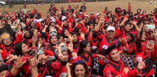 Wahyu Nugroho Perkuat Barisan Srikandi Dapil 2 Wonosobo Lewat Lomba Senam Sicita Wahyu Nugroho gelar lomba senam sicita di lapangan desa Sawangan