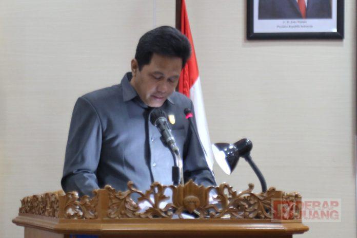 Rapat Paripurna DPRD, Arif Junaedi Sampaikan Raperda Rapat Paripurna DPRD, Arif Junaedi Sampaikan Raperda