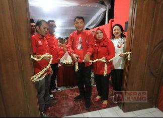 DPC PDI Perjuangan Surakarta Resmikan Serentak 7 Posko Pemenangan Ganjar-Mahfud Tingkat Kelurahan.