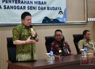 Dance Serahkan Bantuan Pengembangan Kelompok Seni Budaya Dance