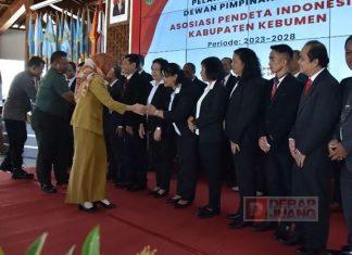 Wakil bupati Rista Hadiri Pelantikan DPC