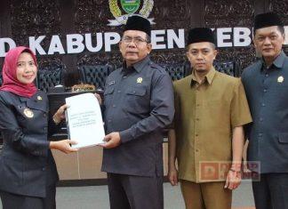 Hadiri Rapat Paripurna, Ristawati Tekankan Perlu Perda Baru Tuk Cegah Kehilangan PAD