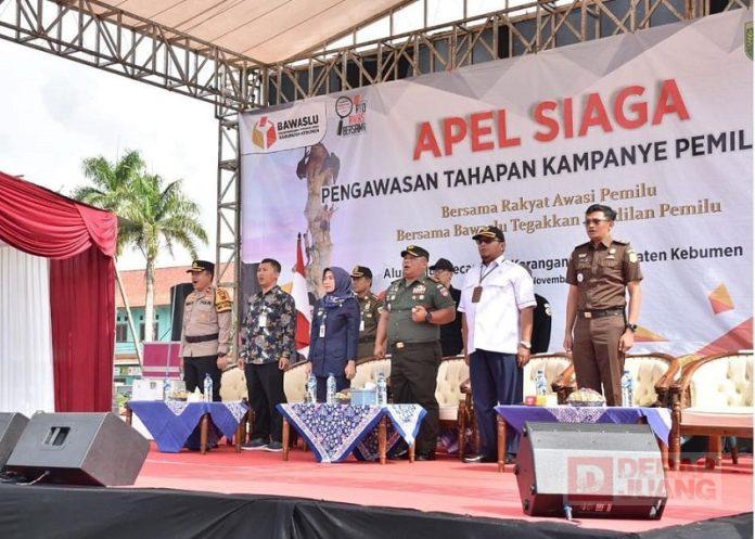 Ristawati Hadiri Apel Siaga Pengawasan Tahapan Kampanye Pemilu 2024 Ristawati Hadiri Apel Siaga Pengawasan Tahapan Kampanye Pemilu 2024