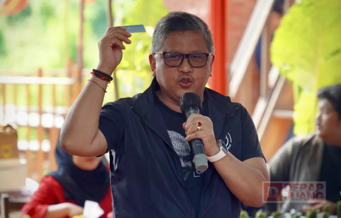 Dampingi Istri Ganjar Blusukan, Hasto: Siti Atiqoh Sangat Memperhatikan Soal Stunting Dampingi Istri Ganjar Blusukan, Hasto: Siti Atiqoh Sangat Memperhatikan Soal Stunting