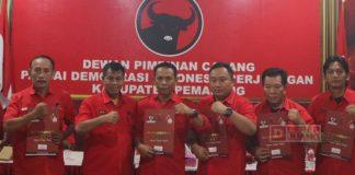 Bagikan SK, DPC Pemalang Evaluasi Kerja Politik Bintang Dua Bagikan SK, DPC Pemalang Evaluasi Kerja Politik Bintang Dua