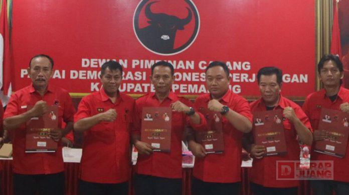 Bagikan SK, DPC Pemalang Evaluasi Kerja Politik Bintang Dua Bagikan SK, DPC Pemalang Evaluasi Kerja Politik Bintang Dua