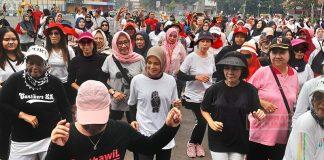 Bersama Emak-emak di Purwokerto, Atiqoh: Ganjar Perhatikan Perempuan dalam Progjanya Bersama Emak-emak di Purwokerto, Atiqoh: Ganjar Perhatikan Perempuan dalam Progjanya