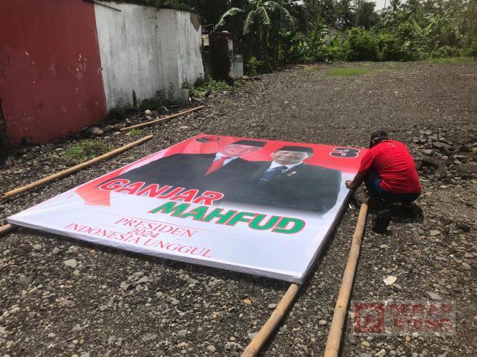 Bakar Semangat Barisan, KomandanTe Dapil 6 Banyumas Pasang APK dan Bendera Partai di Posko Merdeka2 APK