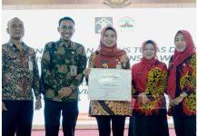 Bupati Demak Terima Penghargaan Kabupaten Peduli HAM Tingkat Nasional