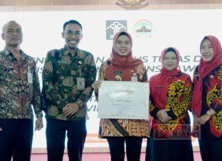 Bupati Demak Terima Penghargaan Kabupaten Peduli HAM Tingkat Nasional